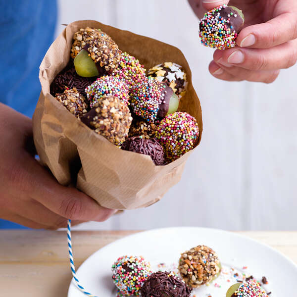 Druiven in chocolade met sprinklers