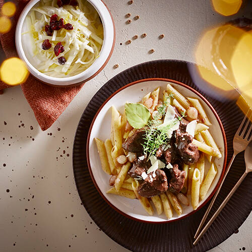 Pâtes au civet de cerf et aux chicons