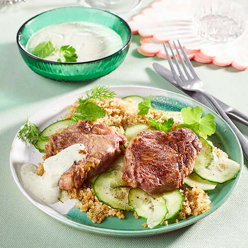 Côtelettes d’agneau et légumes printaniers