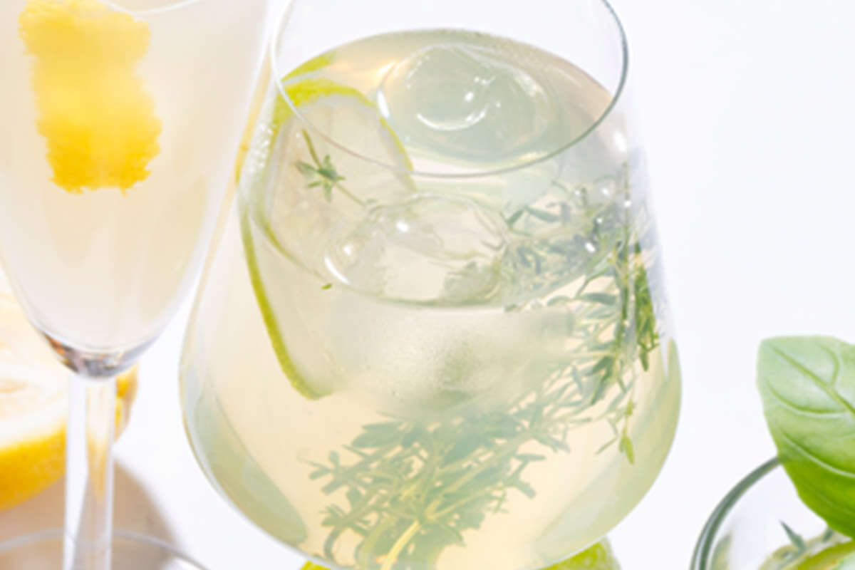 Limoncello spritz