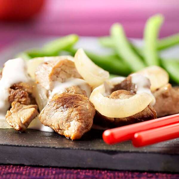 Filet mignon exotique aux oignons