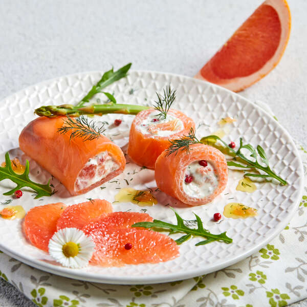 Roulades de saumon et pamplemousse